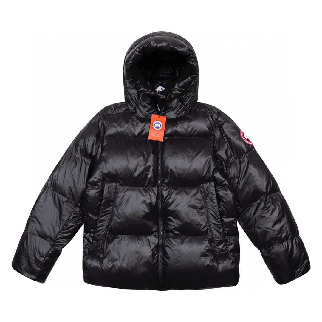 P500 model number: Y15 Canada Goose & Canada Goose Original 1:1 customized hardware accessories are all imported and customized. Welcome to compare at the counter. Absolutely high quality. Made of top-grade 90 white duck down. Super soft. Full and fluffy. Super heavy-duty. Fabric workmanship. Perfect version. Note⚠The fabric is super comfortable. Men and women (first time making a down jacket this year. The running price is very cost-effective) [Top-grade fabric + features: ✅The down content is 95 down, and the gram weight is about 320g. ✅The whole body is fully printed with LOGO. ✅Introducing a sense of fashion and luxury to achieve double standards of warmth and style. ✅It needs to be customized separately. It is very thick and has a three-dimensional and full feeling from 360 degrees! ✅The down jacket uses a double-layer anti-down liner design! Super windproof performance ✅Hardware 1:1 fully customized ZP craftsmanship: spot heavy goods! The highest version is produced by the same celebrity couple and must be good. This down jacket uses a double-layer anti-velvet liner design! It has super windproof performance and will be very warm when worn in winter! Filled with white duck down, the fluffiness is high, and it can be worn at minus ten degrees Celsius❗ Color: black Size: M-L-XL-XXL